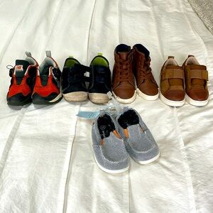 Toddler Boys size 11 shoe bundle New balance Ugg Cat & Jack